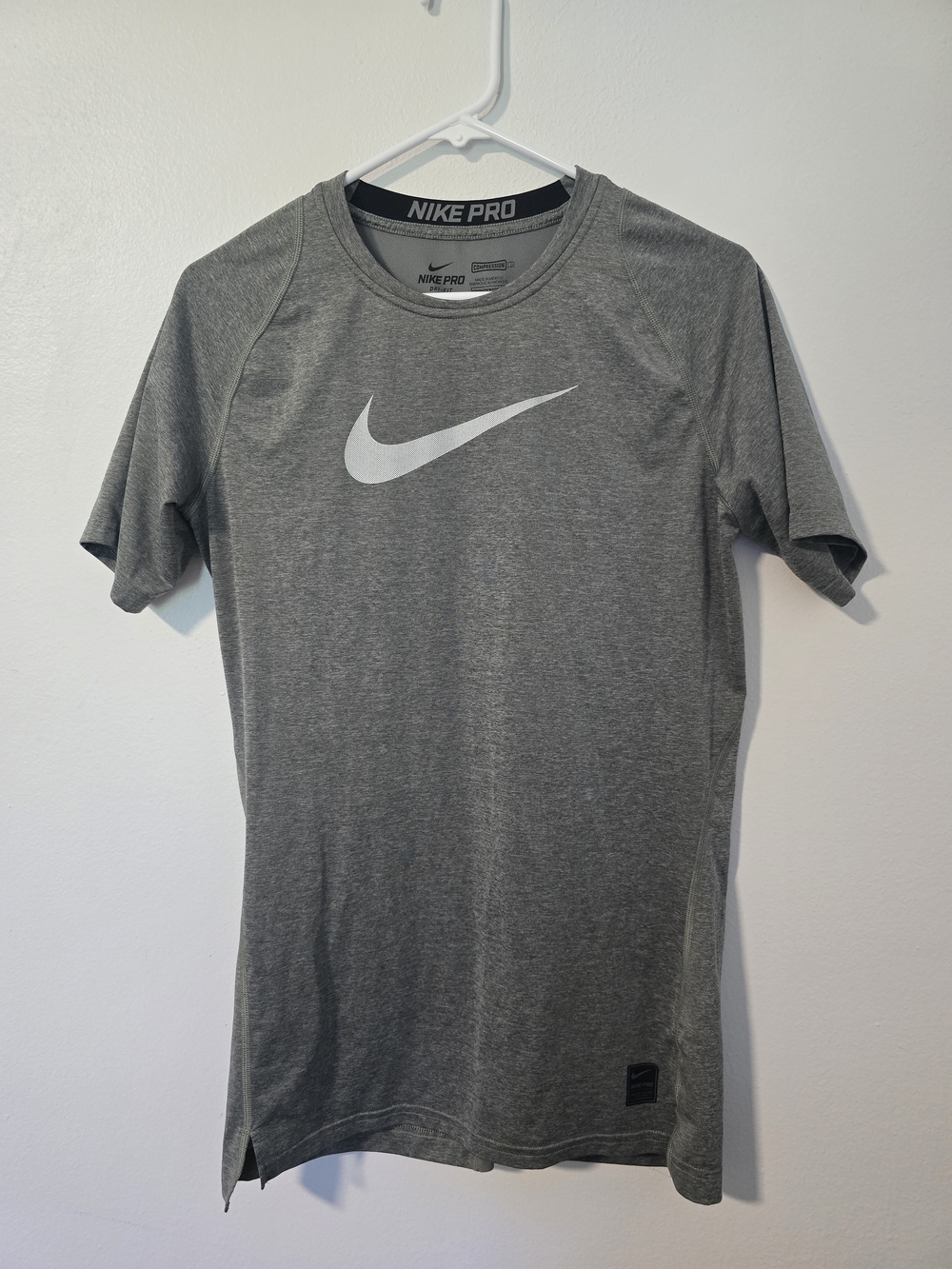 Nike Pro Dri-FIT Men's Short-Sleeve Training Top Gray Performance Large